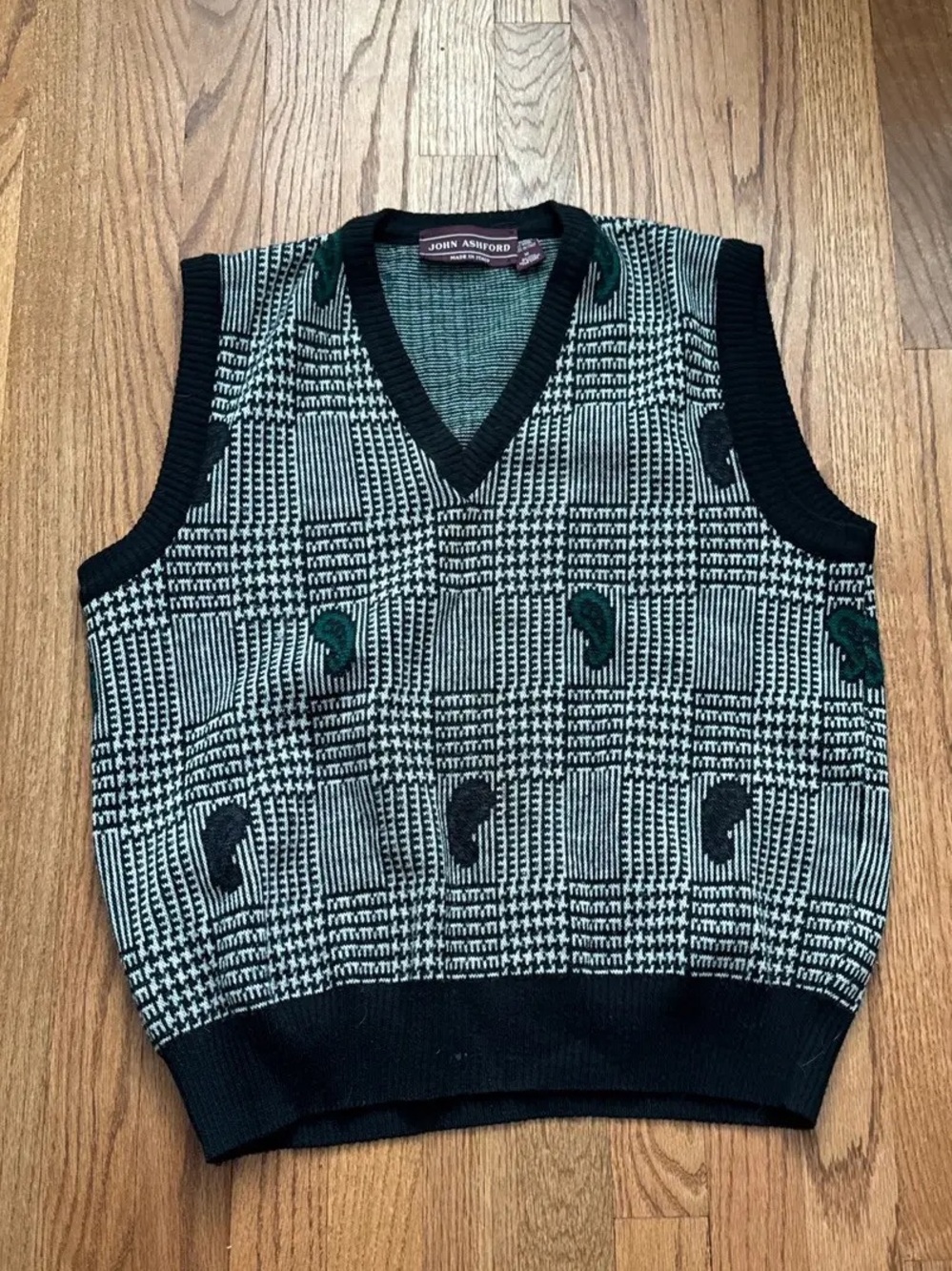 vintage John Ashford Italian knit sweater vest